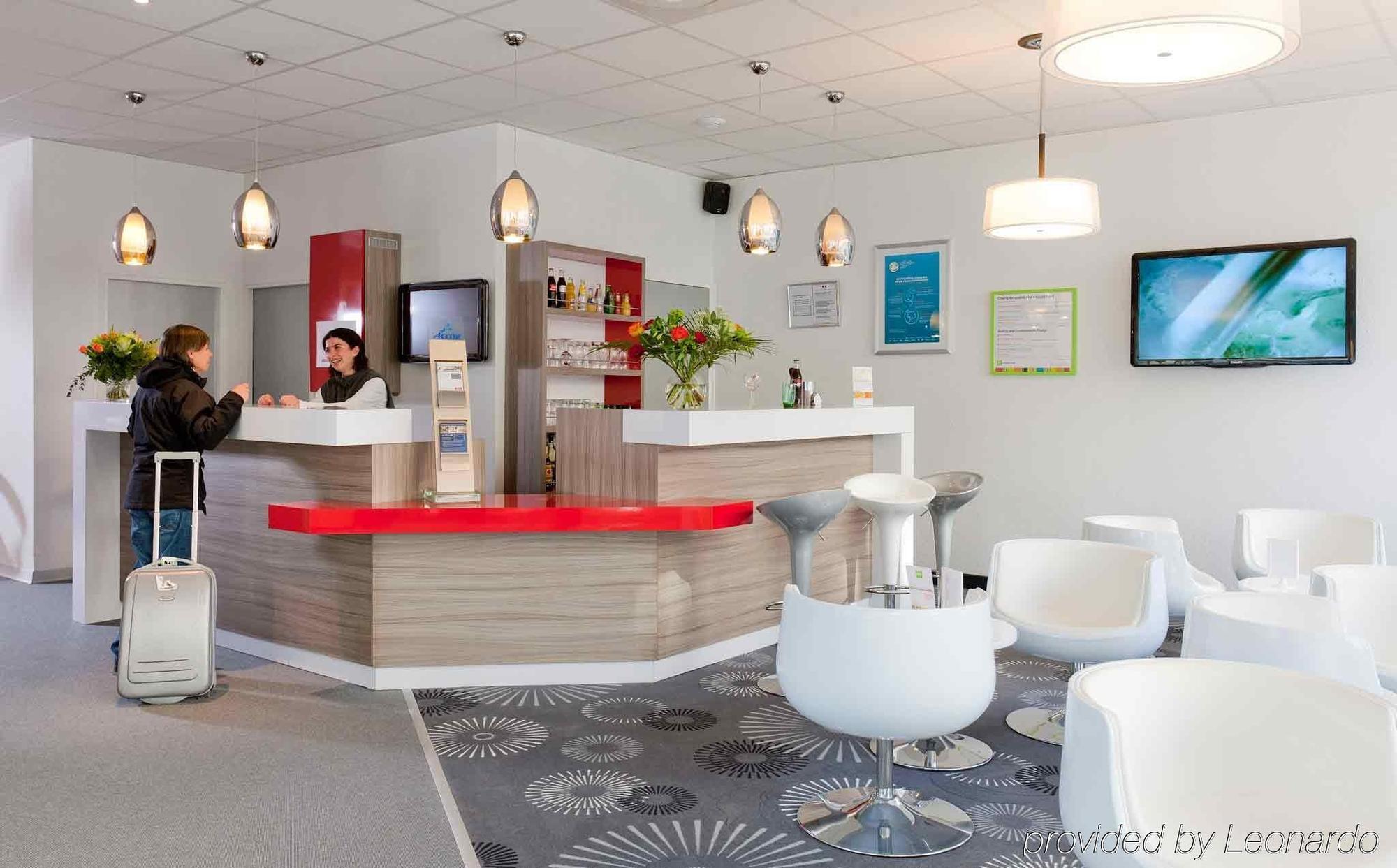 Ibis Styles Grenoble Centre Gare Hotel Exterior foto